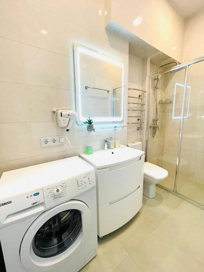Apartment Жд Вокзал, Центр Lviv Exterior foto